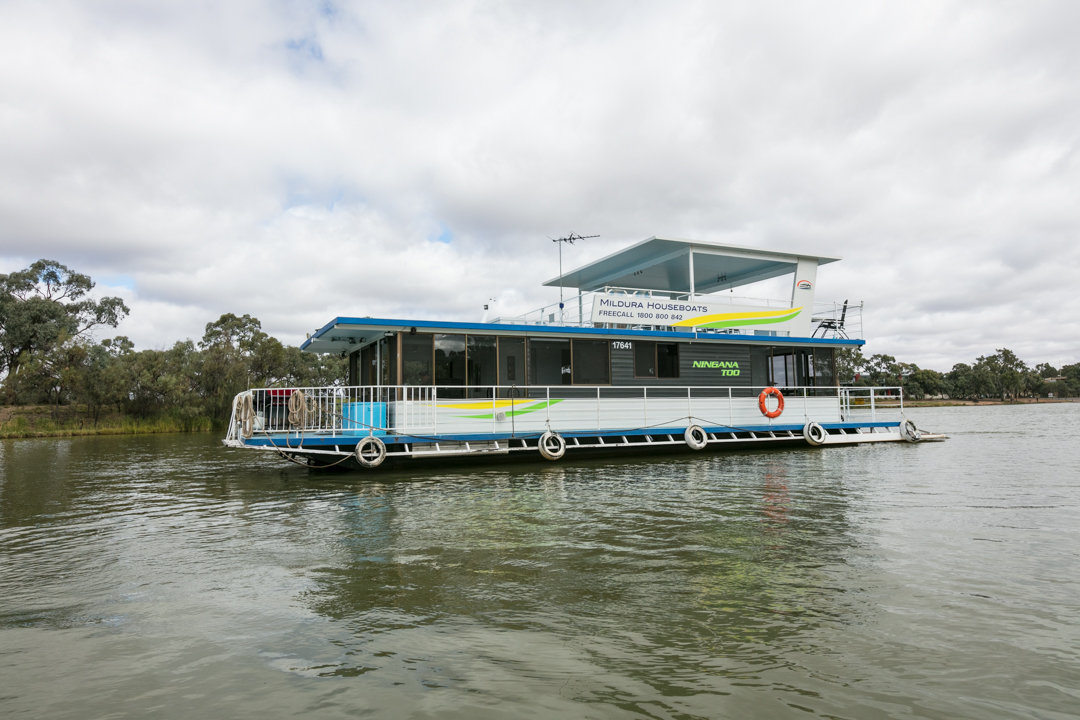 View More: http://visionhouse.pass.us/mildurahouseboats View More: http://visionhouse.pass.us/mildurahouseboats
